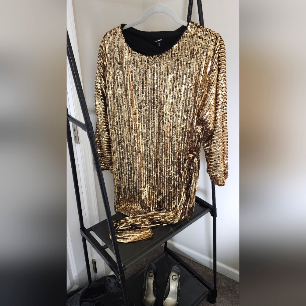 FashionNova gold sequin dress